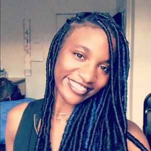 Meet your Posher, Imani